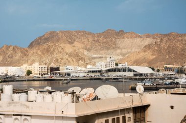 Muscat, Umman - 1 Kasım 2018: Balık pazarında bağlantı noktası olan Mutrah Muscat'deki / daki kimse (Umman ile)