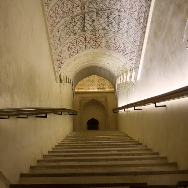 Εσωτερική Σκάλα Από Φρούριο Του Jabrin — Φωτογραφία Αρχείου