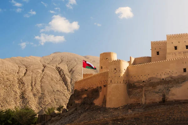 Ősi Fort Nakhal Zászló Oman — Stock Fotó
