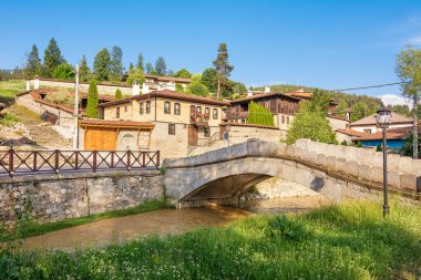 Kopr köyündeki Topolinitsa Nehri üzerindeki köprü.