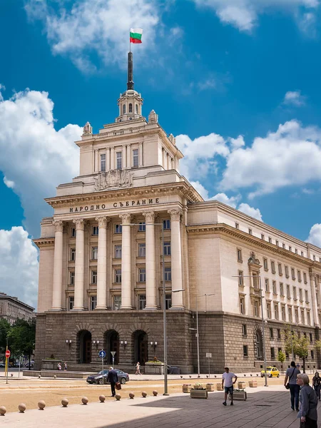 通常のd上ソフィアのブルガリア国民議会の宮殿 — ストック写真