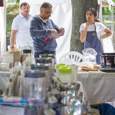 Mango meyve ve mango içecek satıcıları