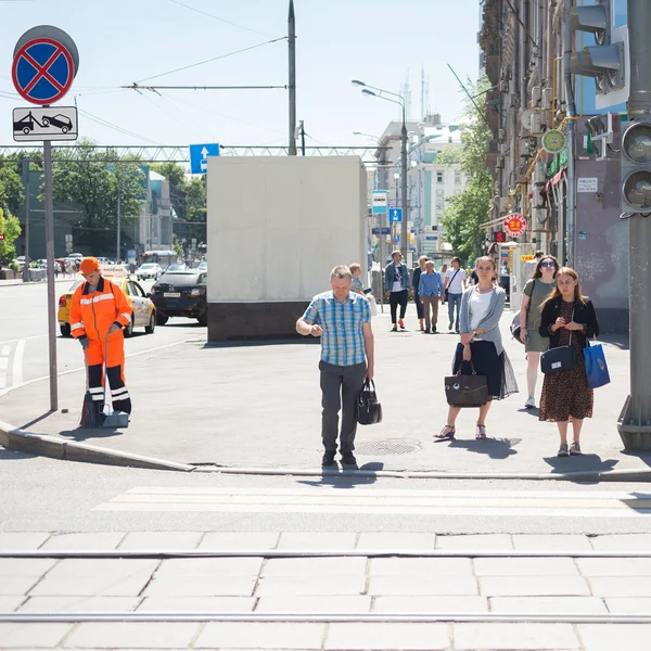 Yeşil sinyal bekliyorum