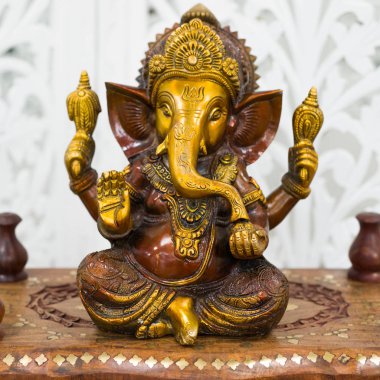 Tanrı ganesh heykelciği