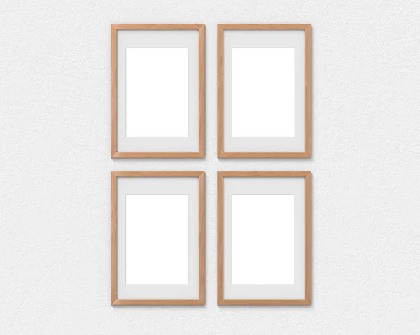 Conjunto de 4 marcos verticales de madera maqueta con un borde colgando en la pared. Base vacía para imagen o texto. Renderizado 3D . —  Fotos de Stock