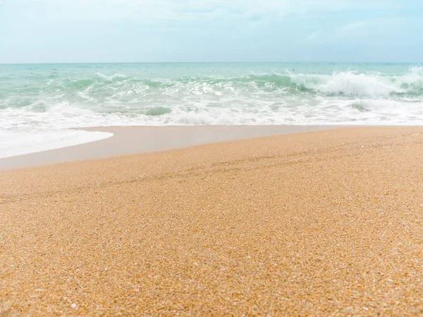 Weiche Welle Meer Auf Sandstrand Für Hintergrund Sommerreise Urlaub — Stockfoto