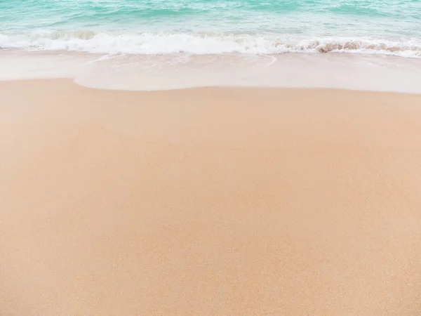 Weiche Welle Meer Auf Sandstrand Für Hintergrund Sommerreise Urlaub — Stockfoto