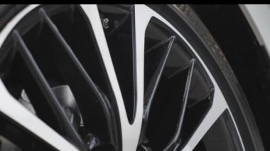 Disk frenli Black Wheel Disk. Yakın çekim Çelik Alloy Araba Halkası 