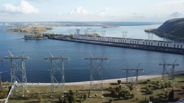 Torre de Linhas de Energia de Estação de Transformação — Vídeo de Stock