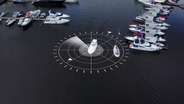 Monitor de radar en un barco durante amarrado en el muelle. Crucero Yacht Navigation Screens — Vídeos de Stock