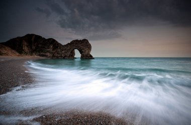 İngiltere Dorset 'teki Durdle Door kaya kemeri. Yüksek kalite fotoğraf