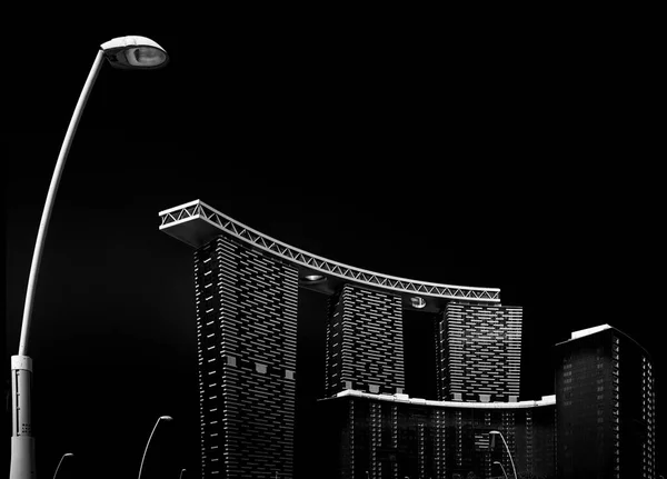 Ασπρόμαυρη Εικαστική Εικόνα Της Σύγχρονης Αρχιτεκτονικής Στο Αμπού Ντάμπι Ηαε Φωτογραφία Αρχείου