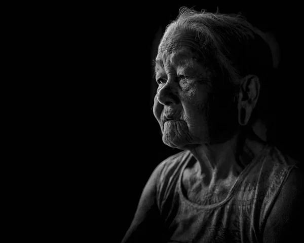 Schwarz Weiß Porträt Einer Tätowierten Frau Mrauk Myanmar Hochwertiges Foto — Stockfoto