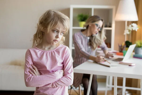 Businesswoman Busy Working While Her Child Left Attention — Stock Photo, Image