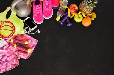 Karanlık kattaki Fitness nesneleri