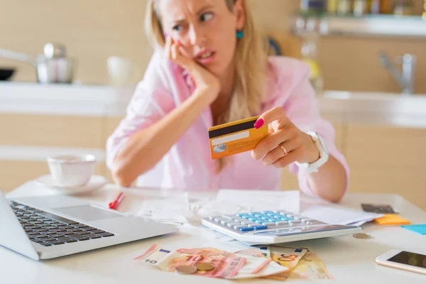 Woman Having Financial Problems — Stock Photo, Image