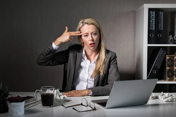 Mujer Oficina Estrés Sobre Fecha Límite Trabajo Reunión — Foto de Stock