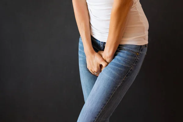 Woman Needs Pee — Stock Photo, Image