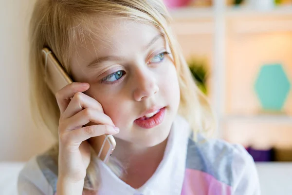 Portrait Cute Happy Girl Using Cell Phone Talking — Stock Photo, Image