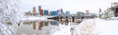 Portland Oregon ABD karlı manzara