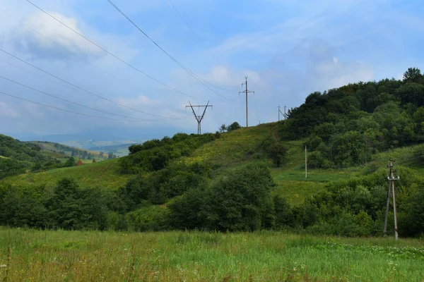 Letim Elektrik Hattı Elektrik Direkleri Bir Satırı Streç Ukrayna Nın — Stok fotoğraf