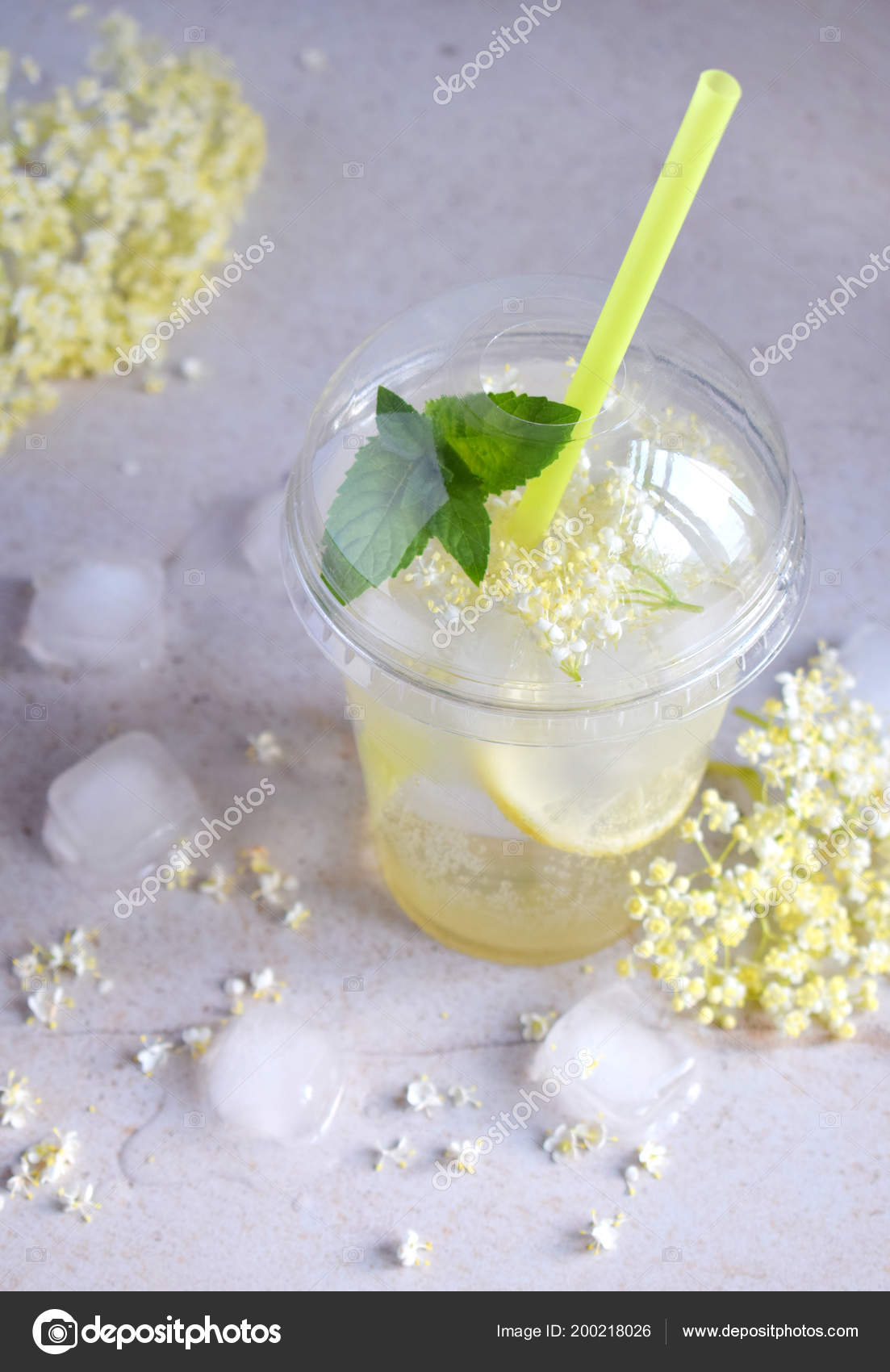 Limonade Sureau Maison Avec Des Fleurs Citron Baies Sureau