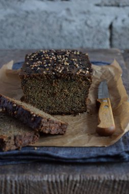 Apple ekmek somun ayçiçeği tohumu, chia ve keten tohumu. Homemade Pişirme. Paleo diyet. Organik sağlıklı vejetaryen yemek. Ücretsiz Gluten. Süt ücretsiz. Tahıl ücretsiz.