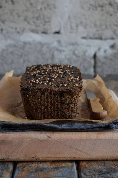 Apple ekmek somun ayçiçeği tohumu, chia ve keten tohumu. Homemade Pişirme. Paleo diyet. Organik sağlıklı vejetaryen yemek. Ücretsiz Gluten. Süt ücretsiz. Tahıl ücretsiz.
