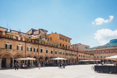 Piazza del Popolo, Ascoli Piceno, Marche, İtalya