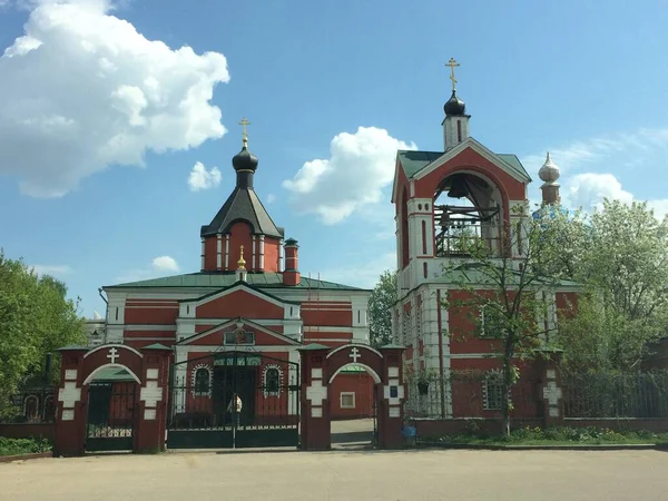 Different churces in Moscow and Moscow area.