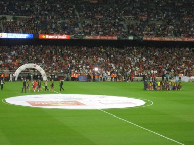 Şehrin, doğanın, sporun, futbolun farklı fotoğrafları.