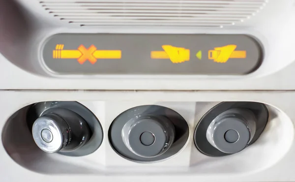 Panel de control para aire acondicionado en el interior de un avión —  Fotos de Stock