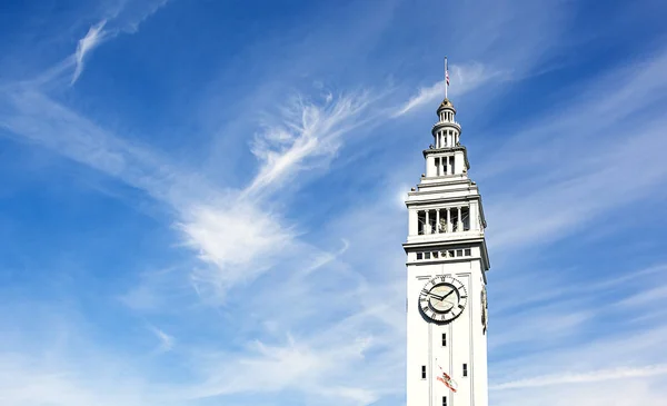 La torre dell'orologio del Ferry Building a San Francisco — Foto Stock