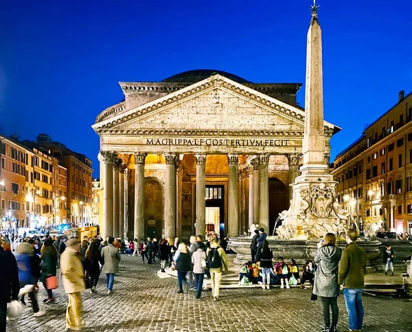 Roma Itália Novembro 2019 Pessoas Passeando Frente Panteão Piazza Della — Fotografia de Stock
