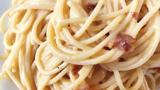 Vue Rapprochée Spaghetti Carbonara Carbonara Est Faite Avec Des Œufs — Video