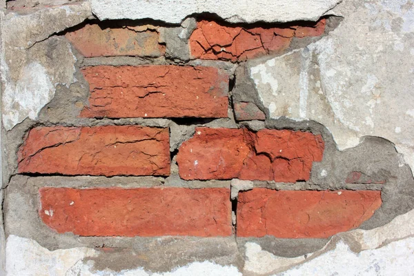 Fragment Staré Červené Cihlové Zdi Pádu Cementu Texturované Pozadí — Stock fotografie