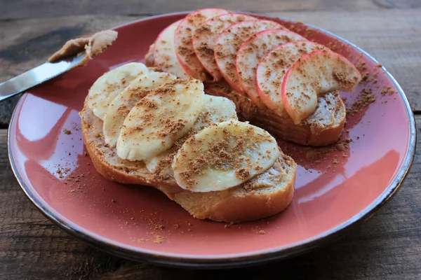 Breakfast Peanut Butter Banana Apple Cinnamon Sandwiches Wooden Table Slices — Stock Photo, Image