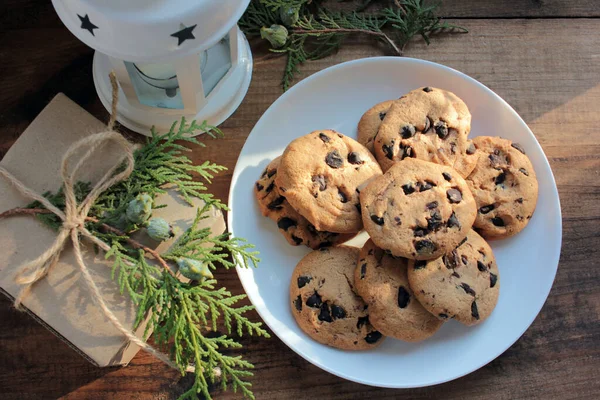 Házi Készítésű Karácsonyi Csokoládé Chips Cookie Kézműves Ajándék Doboz Díszített — Stock Fotó