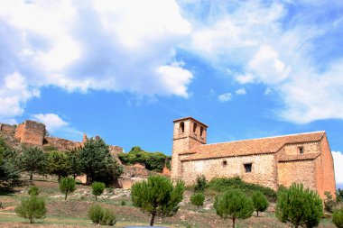 Riopar viejo a 1150 metros de altitud en la Sierra de Alcaraz y del Segura.