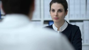 İş Adamları Tokalaşıyor