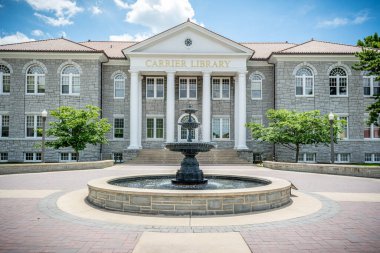 Harrisonburg Virginia ABD 29 Mayıs 2017 James Madison Üniversitesi Taşıyıcı Kütüphanesi
