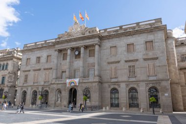 Barselona, Katalonya, İspanya - 3 Ekim 2020: Katalonya Özerk Topluluğu 'nun başkenti ve en büyük şehri olan Barselona Belediye Binası ve İspanya' nın en kalabalık ikinci belediyesi..