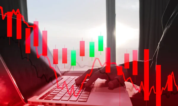 hamiline piyasa konseptinde hisse senedi fiyatları düştü, ticaret için dizüstü bilgisayar kullanan borsa simsarı, Fibonacci göstergesi olan hisse grafiği grafiği çizelgesi, kırmızı arka planda paniğe yol açan piyasalardaki macd göstergesi