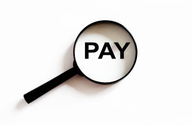 Metin ile büyüteç Beyaz arkaplanda ödeme