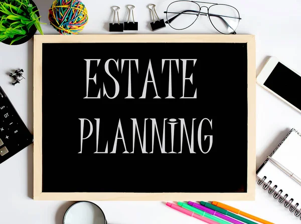 Estate Planning Konzept Reißbrett Mit Bürowerkzeugen — Stockfoto