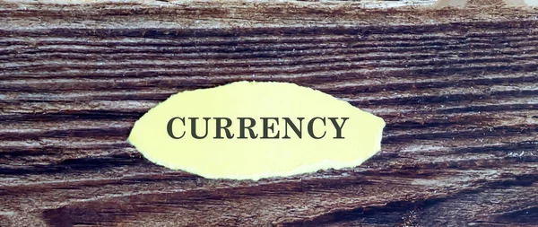 Επιχειρηματική Και Οικονομική Έννοια Προβολή Χαρτιού Γραπτής Λέξης Currency Ξύλινο — Φωτογραφία Αρχείου