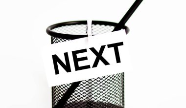 Kurşun kalemler için yaprağın üzerinde bir kelime. Ofiste çalışma kavramı. İş için.