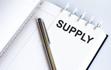 Kalemle birlikte kısa nota desen arkaplanı üzerine yazılacak metin