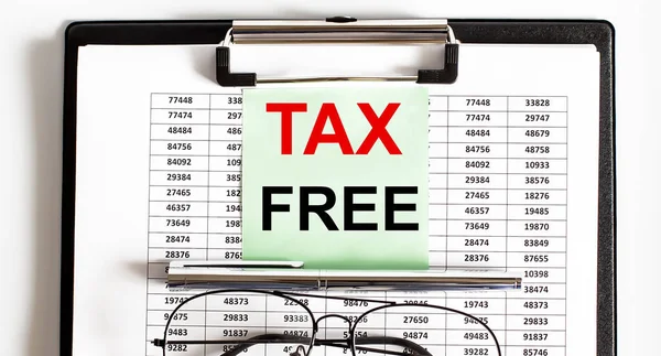 納税申告書及び眼鏡による納税期限の終了 — ストック写真