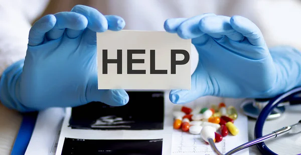 Sms Írni Segítségnyújtás Orvosi Fogalom Sztetoszkóppal Tablettákkal — Stock Fotó